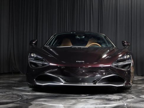 Used 2018 McLaren 720S Luxury image 8