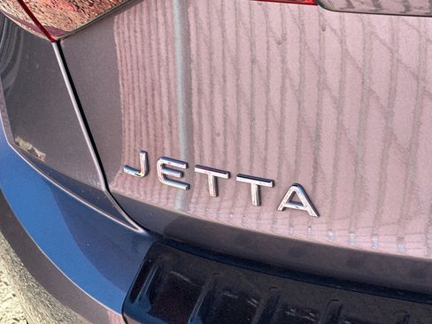 Used 2024 Volkswagen Jetta Sport FWD image 7