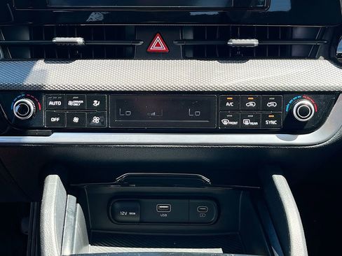 Certified 2023 Kia Sportage LX FWD image 24