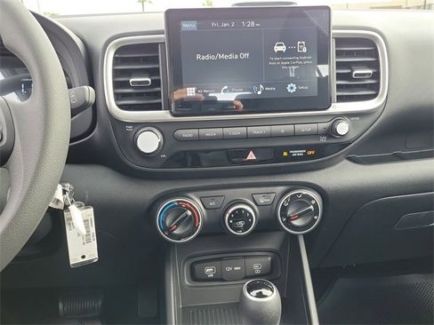 New 2026 Hyundai Venue SE image 12
