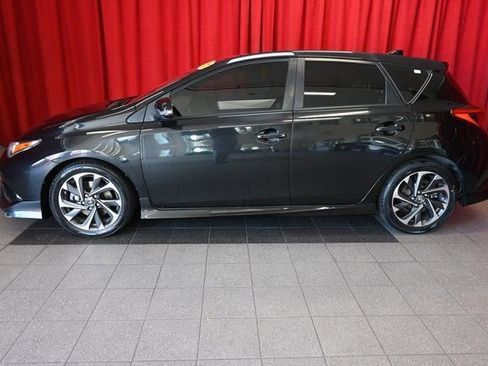 Used 2017 Toyota Corolla iM image 4