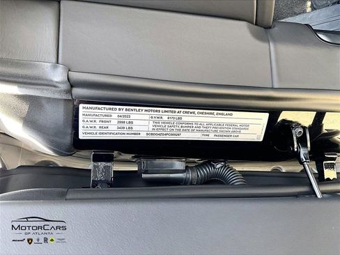 Used 2023 Bentley Continental GT V8 image 30