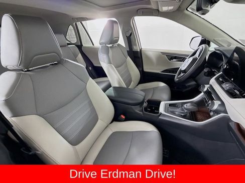 Used 2024 Toyota RAV4 Limited FWD image 24