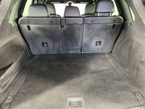 Used 2014 Porsche Cayenne w/ Basic Package image 20