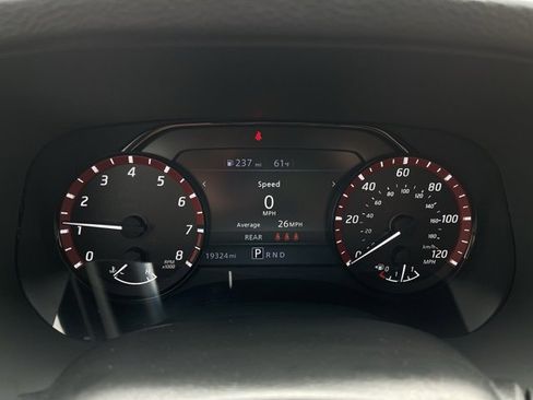 Used 2024 Nissan Frontier Pro-X image 11