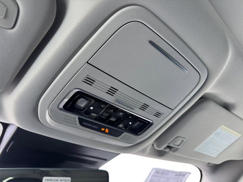 New 2026 Lincoln Nautilus Reserve image 18