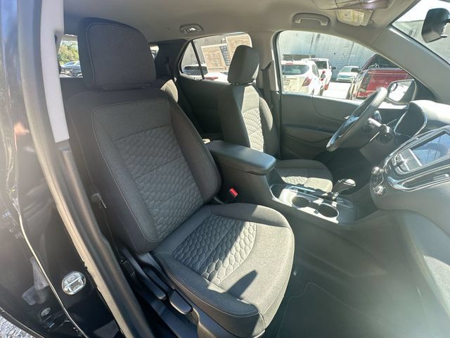 Used 2021 Chevrolet Equinox LT FWD image 32