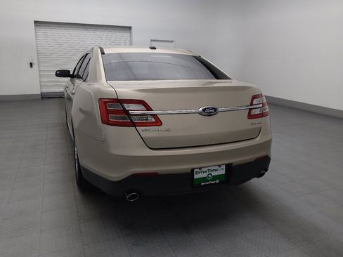 Used 2018 Ford Taurus SE FWD image 6