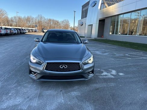 Used 2018 INFINITI Q50 Luxe w/ Essential Package (3.0T Luxe) image 2