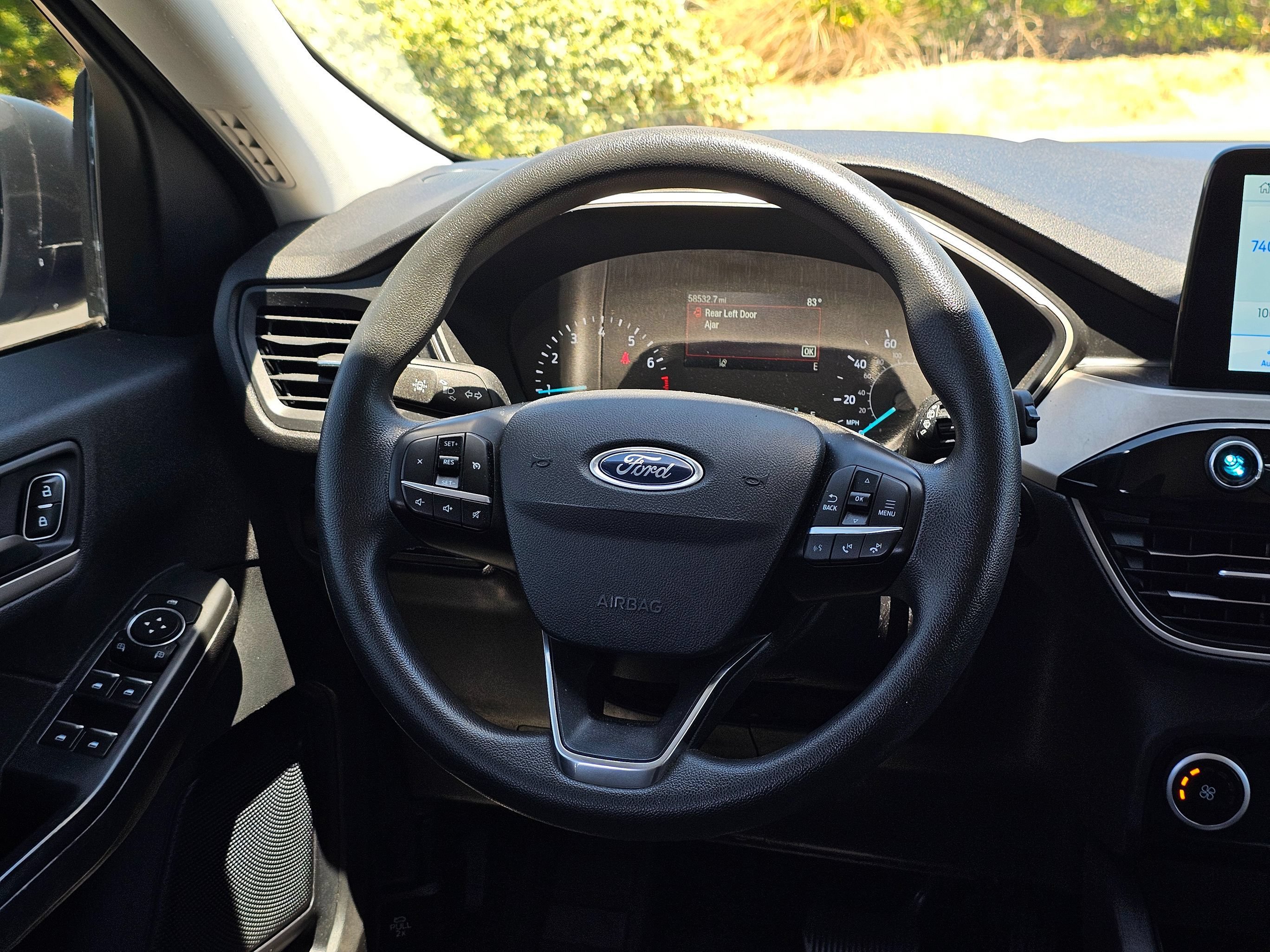 Used 2022 Ford Escape SE FWD image 22