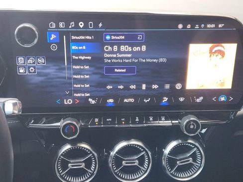 Used 2024 Chevrolet Blazer EV LT AWD/4WD image 5