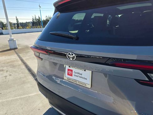 Certified 2025 Toyota Grand Highlander AWD Hybrid image 15