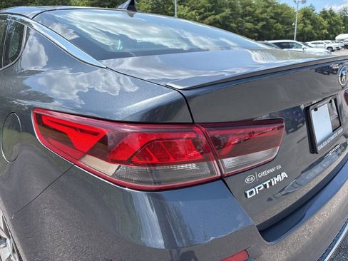 Used 2020 Kia Optima S w/ S Panoramic Sunroof Package image 12