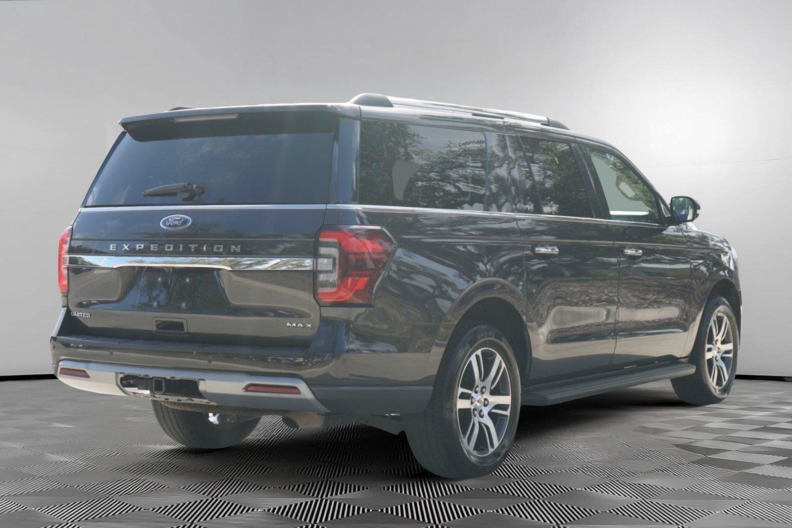 Used 2024 Ford Expedition Max Limited AWD/4WD image 5