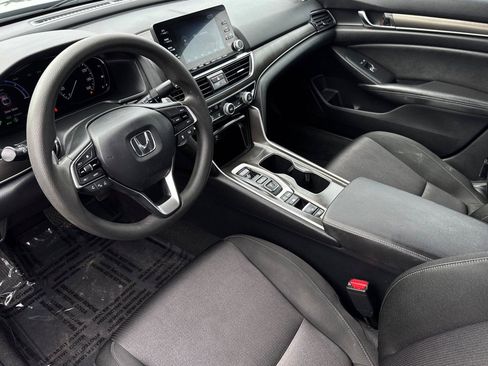 Used 2019 Honda Accord Hybrid image 10