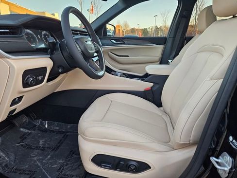 New 2026 Jeep Grand Cherokee Limited w/ Luxury Tech Group II image 7