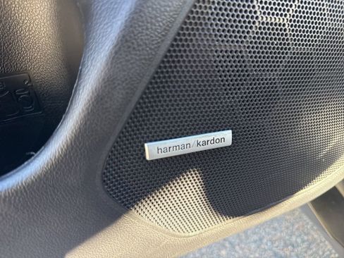 Used 2019 Subaru Outback 2.5i Touring image 20