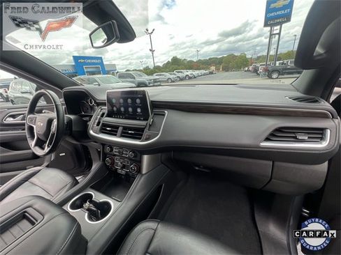 Used 2021 Chevrolet Suburban LT w/ LT Signature Package image 29