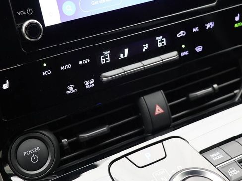 Used 2024 Subaru Solterra Premium image 21