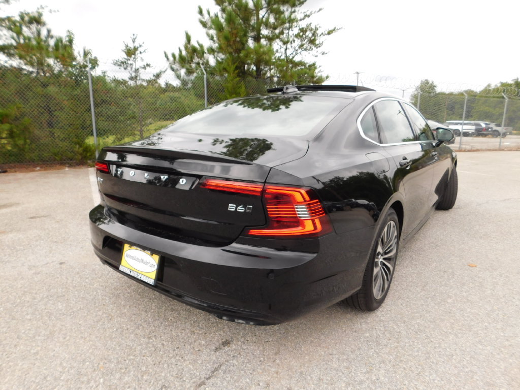 Used 2022 Volvo S90 B6 Momentum AWD/4WD image 6