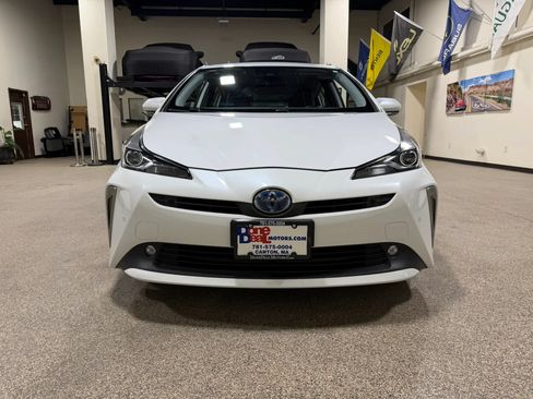 Used 2022 Toyota Prius XLE AWD/4WD image 2