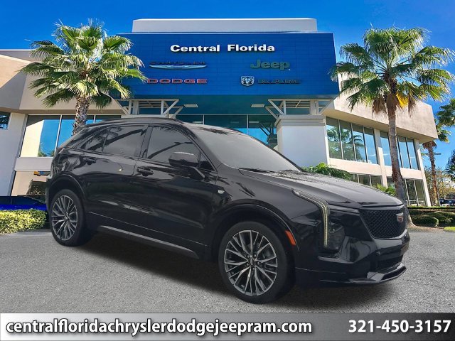 Used 2024 Cadillac XT4 Sport FWD image 1