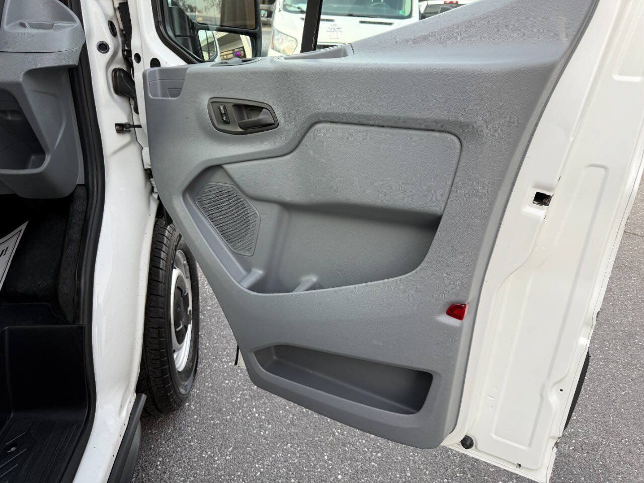 Used 2017 Ford Transit 250 148 Medium Roof RWD image 24