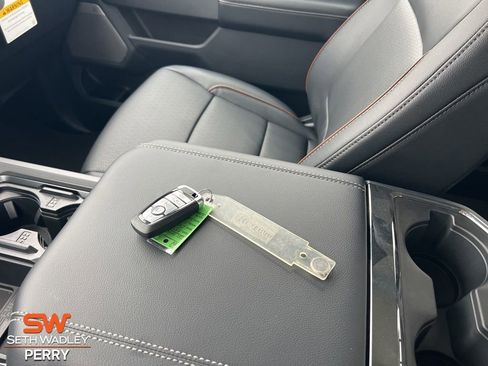 New 2026 Ford F350 Lariat w/ Black Appearance Package image 26