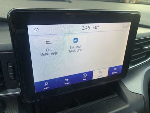 Used 2020 Ford Explorer XLT w/ Equipment Group 202A image 22