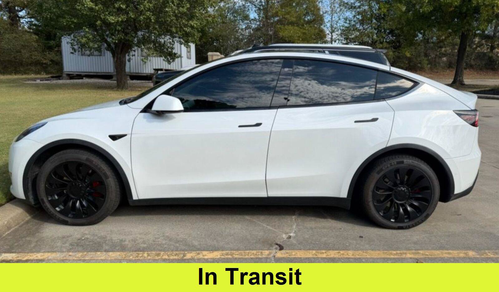 Used 2021 Tesla Model Y Long Range AWD/4WD image 1