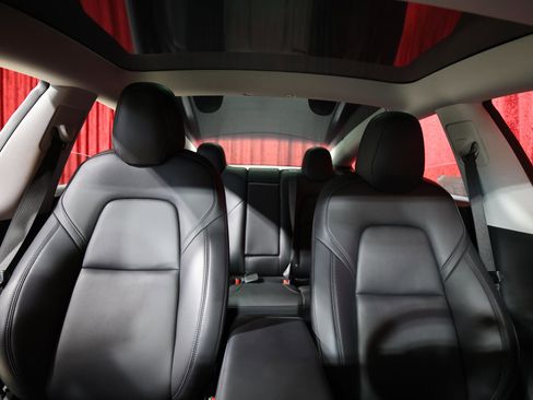 Used 2018 Tesla Model 3 Long Range image 27