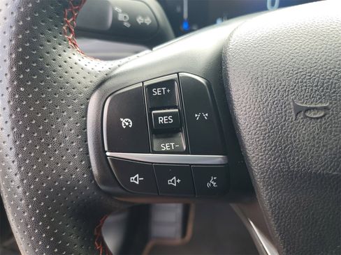 Used 2023 Ford Escape ST-Line image 11