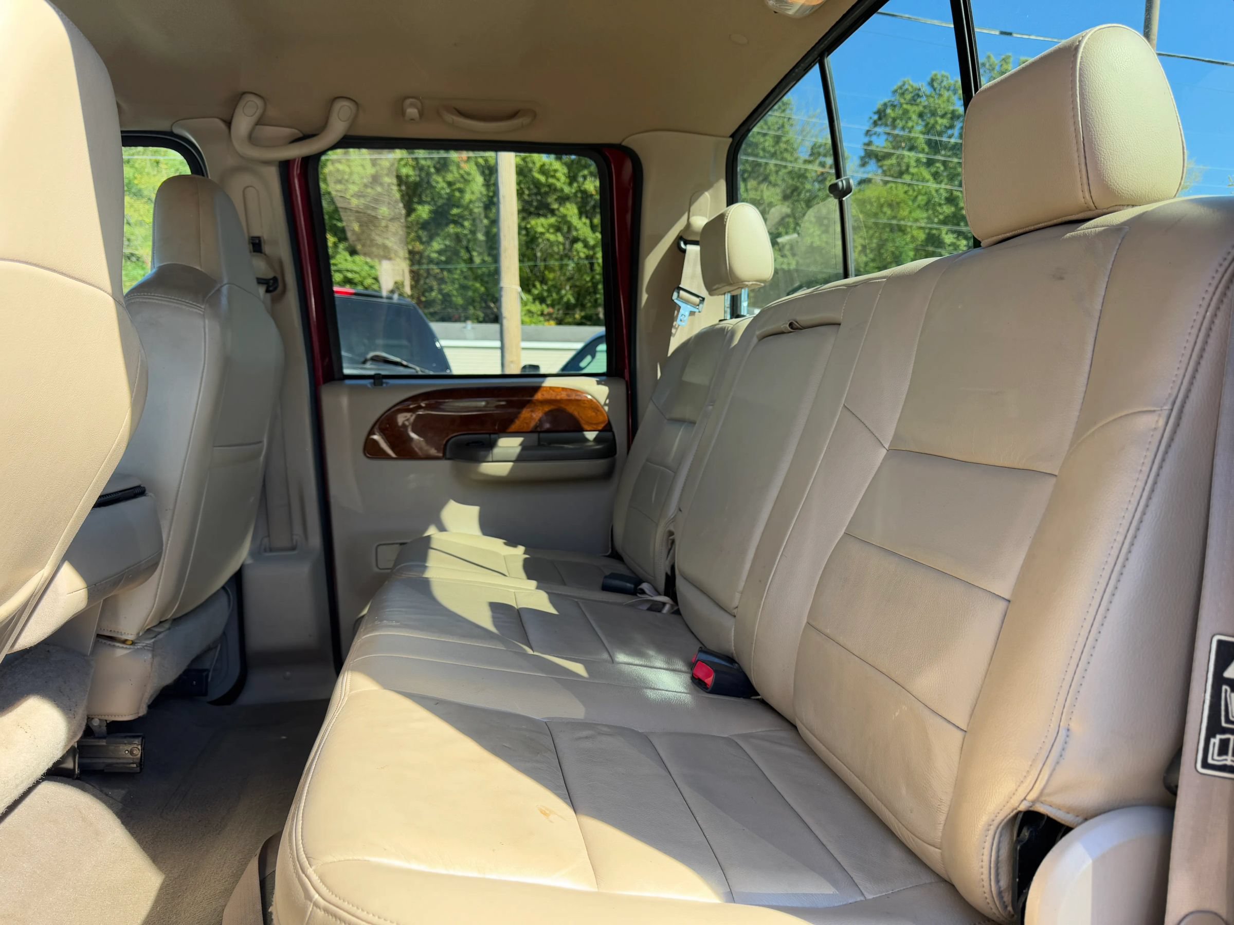 Used 2004 Ford F250 Lariat AWD/4WD image 23