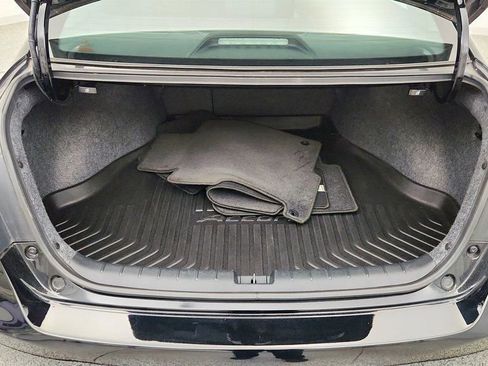 Used 2017 Honda Accord EX-L image 24