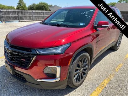 Used 2023 Chevrolet Traverse RS
