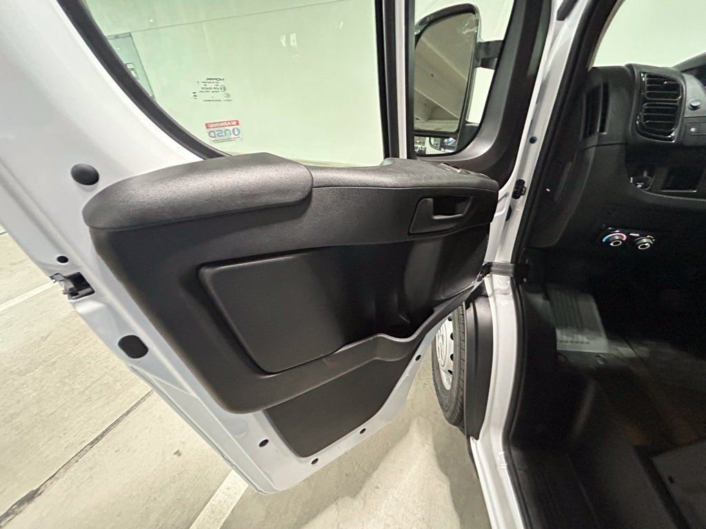 Used 2023 RAM ProMaster 2500 FWD image 33