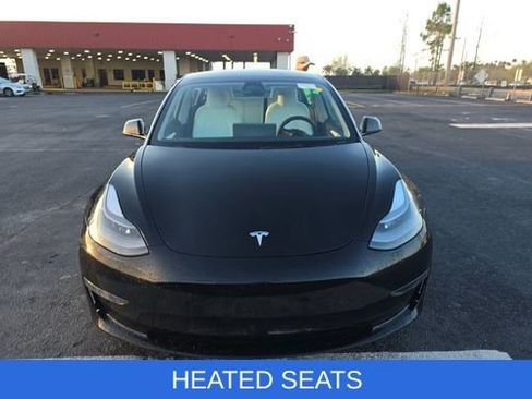 Used 2023 Tesla Model 3 Standard Range image 4