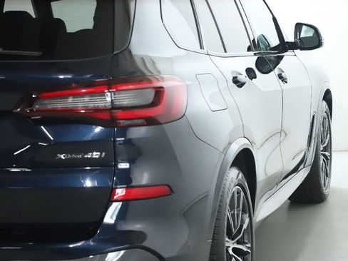 Used 2023 BMW X5 xDrive40i w/ Executive Package AWD/4WD image 53