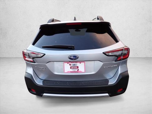 Certified 2025 Subaru Outback Limited image 3