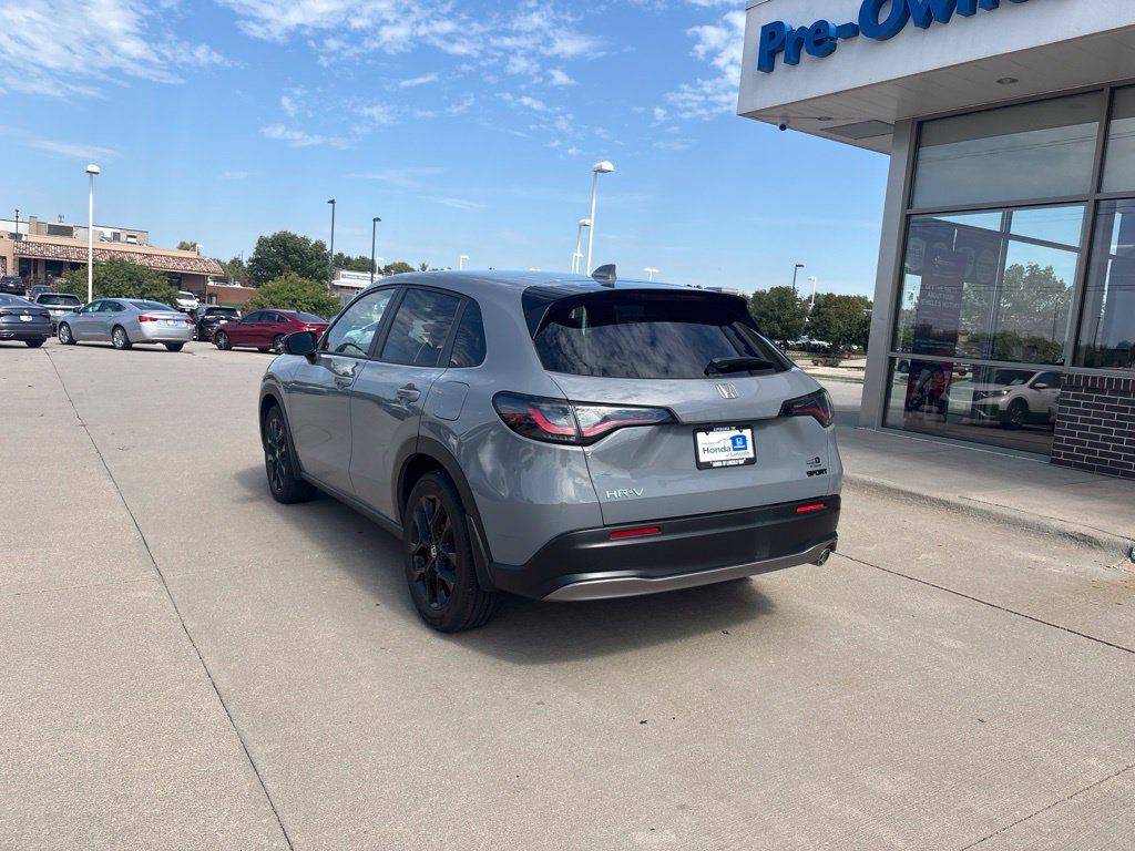 Certified 2024 Honda HR-V Sport image 7