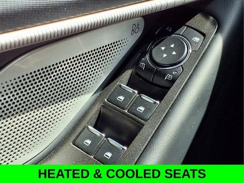 Used 2025 Ford Explorer ST AWD/4WD image 17