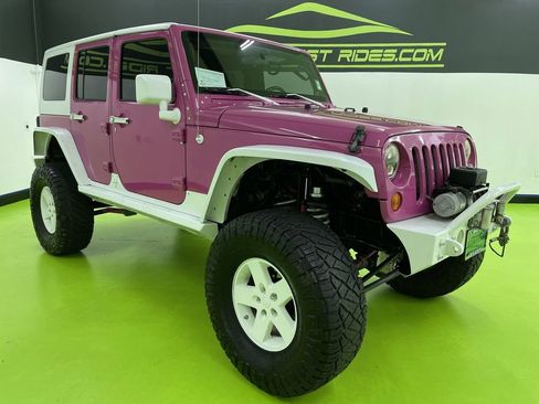 Used 2008 Jeep Wrangler Unlimited Rubicon w/ PWR Convenience Group image 2