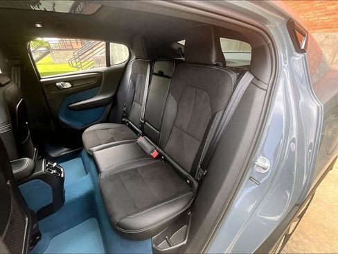 Used 2023 Volvo C40 P8 Recharge Ultimate AWD/4WD image 37