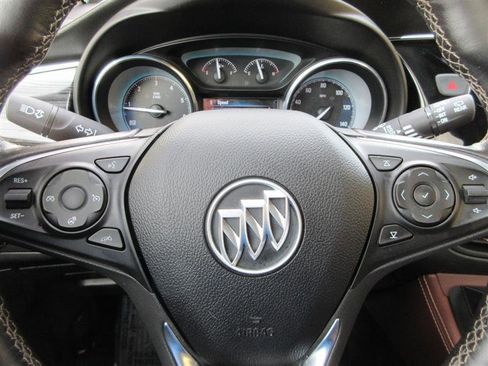 Used 2017 Buick Envision Essence image 15