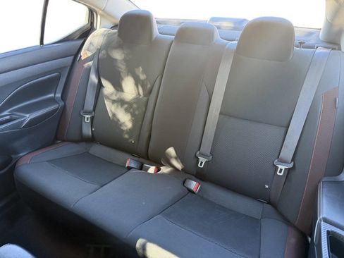 Used 2021 Nissan Versa SR image 21