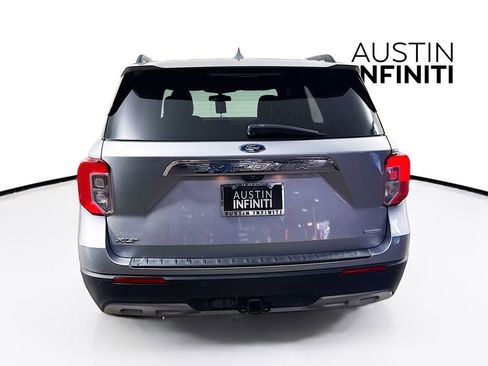 Used 2020 Ford Explorer XLT w/ Equipment Group 202A image 7