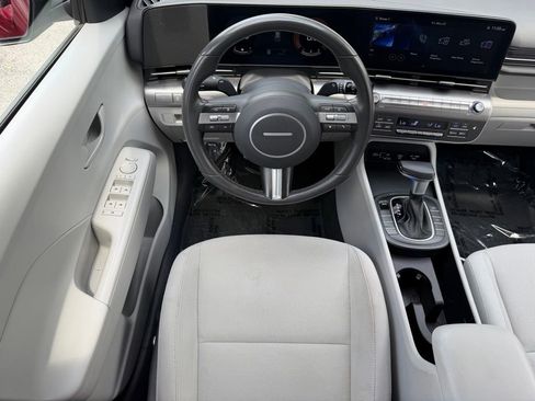Used 2024 Hyundai Kona SEL FWD image 15