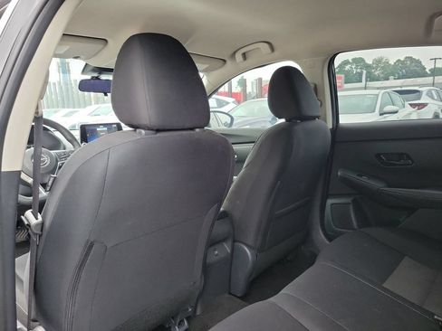 Used 2025 Nissan Sentra SV FWD image 14