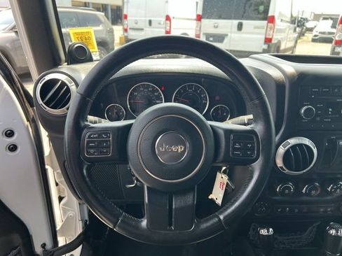 Used 2013 Jeep Wrangler Sahara w/ Connectivity Group AWD/4WD image 28