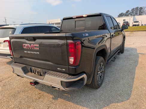 Used 2024 GMC Sierra 1500 SLE image 3